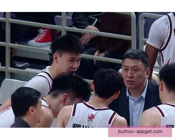 深圳男篮九连胜提前锁定季后赛时隔两年重返强势晋级第四队